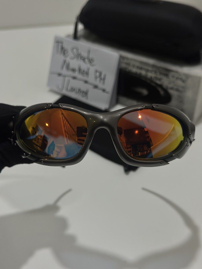 Oakley Plate Sunglasses Plated Frame (Category: Sunglasses & Eyewear) located in San Pablo. Submitted by justinlaurel (Listing ID 1463124010, Image 2). Description: Brand new Oakley Plate with plated frame, polarized polycarbonate lens. Complete inclusions. Available for meetup in Lipa City and San Pablo City depending on schedule. Shipping available nationwide via J&T and LBC. Lalamove available for nearby areas. Message me for availability and 