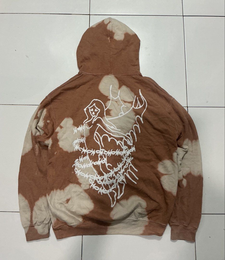 OBEY Hoodie Jacket (Category: Hoodies) located in Mabalacat. Submitted by dagz_thrift (Listing ID 1463281546, Image 1). Description: Dimes 20 x 25 Good Condition No issue.
