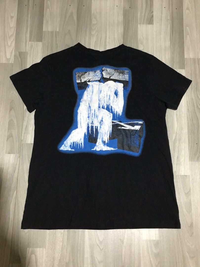 Off white black tshirt (Category: Formal Shirts) located in Davao. Submitted by ljay.thriftedfinds (Listing ID 1463311862, Image 2). Description: .