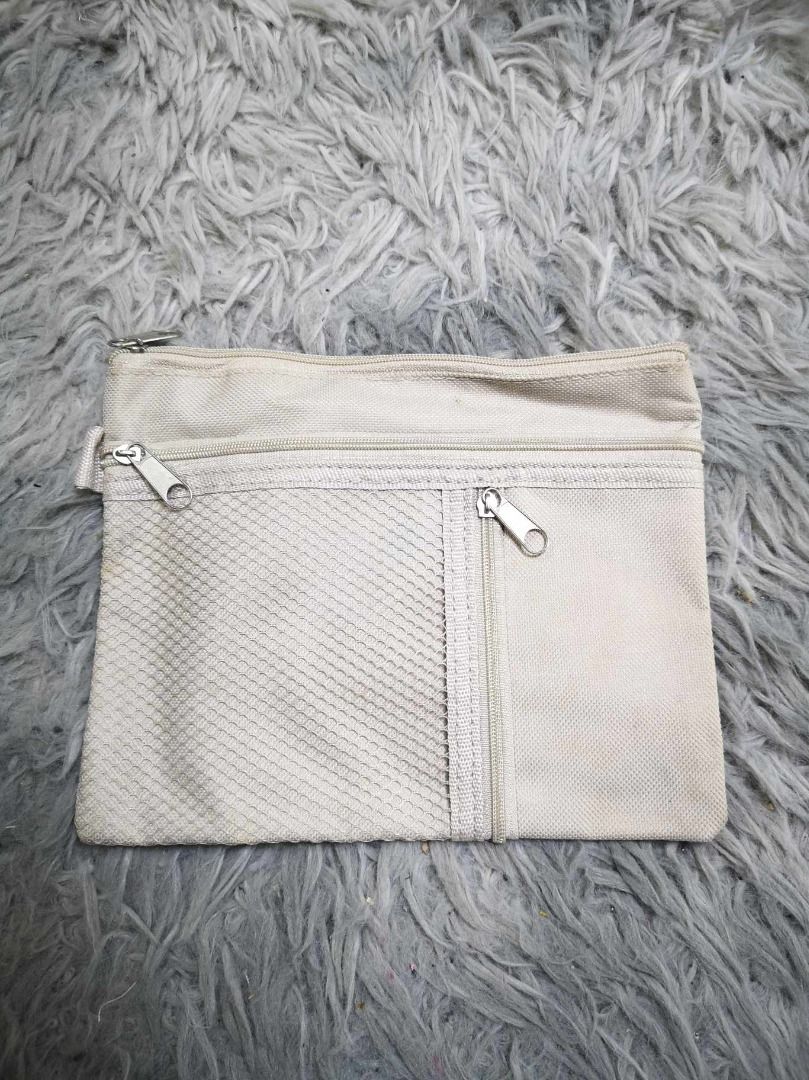 Off White Mesh Zipper Closure Travel Organizer (Category: Stationery & School Supplies) located in Santa Cruz. Submitted by jmy_surplus.2 (Listing ID 1463246397, Image 1). Description: Size ; L- 6.4 W - 8 Color ; Off White Type ; Travel Organizer Brand ; No brand Material ; Nylon Style ; Zipper Closure Travel organizer Pouch LR 129 JMY 1 Batch #221.