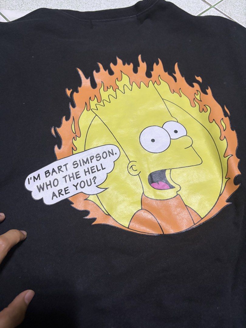 Off white simpson Vintage sweatshirt (Category: Hoodies) located in San Isidro. Submitted by epictiger_e56216 (Listing ID 1463256614, Image 3). Description: Like new condition No crack print 10/10 color rate 📍Magalang pampanga.