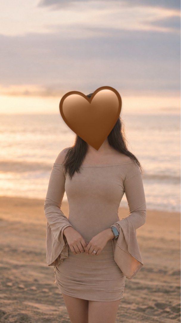 Off-Shoulder Bell Sleeve Ruched Mini Dress (Category: Dresses) located in Iloilo. Submitted by cbd526945d54f7836237b95499b463 (Listing ID 1463243835, Image 1). Description: - Cute off-shoulder design - Bell sleeves for a stylish touch - Ribbed and stretchy fabric for comfort - Side ruching detail for a flattering, adjustable fit.