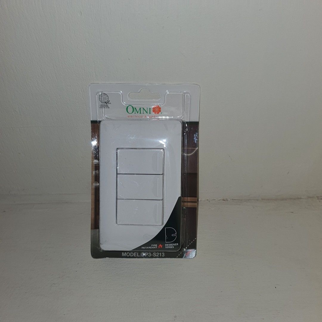 Omni light switch 3 switches (Category: Craft Supplies & Tools) located in Pasig City. Submitted by fasttech01 (Listing ID 1463232627, Image 2). Description: .