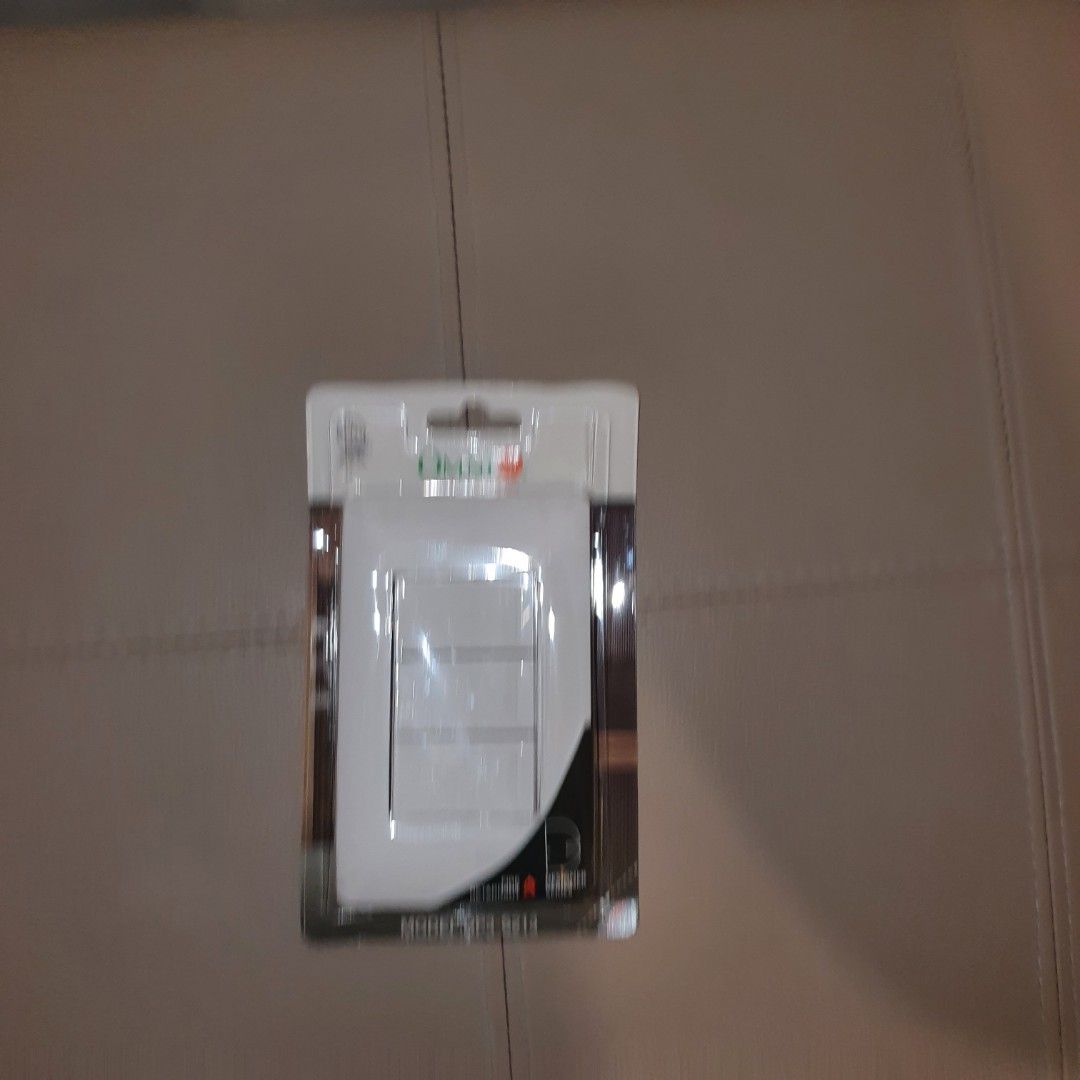 Omni switch for lights 3 switch (Category: Craft Supplies & Tools) located in Pasig City. Submitted by last_price_posted (Listing ID 1463236033, Image 3). Description: .