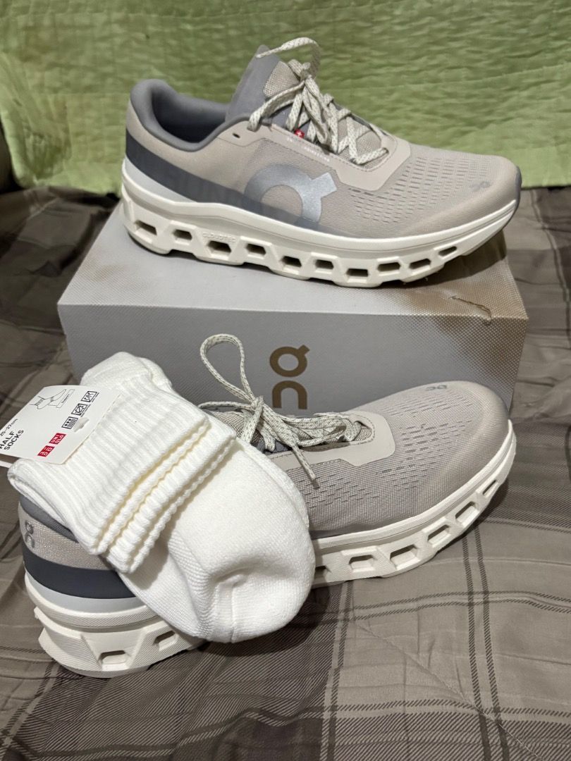 ON Cloudmonster 1 Pearl/Ivory US 10.5 – Complete Box (Category: Shoe inserts & accessories) located in Cebu City. Submitted by kirtking (Listing ID 1463247161, Image 1). Description: .