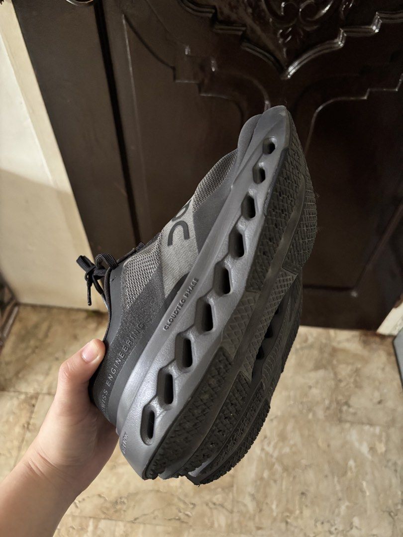 On Cloudsurfer Next (Category: Sneakers) located in Malolos. Submitted by katrina.aissa98 (Listing ID 1463240003, Image 3). Description: On Cloud Cloudsurfer W7 👟 📌 Size: W7 📌 Condition: Like new 📌 Usage: Worn for one 5K run + treadmill session 📌 Reason for selling: Too tight for me 📌 With box: No box 📌 Bought: Through a pasabuy from Japan 🇯🇵 ✅ Authenticity: I can provide a clear photo of the QR code/tag on the shoe so interested buyers 