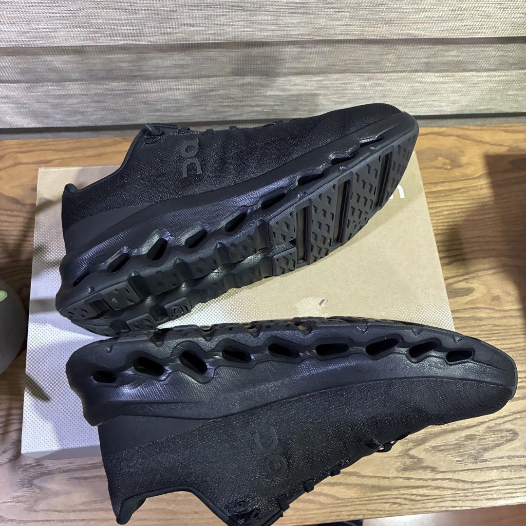 ON Running Cloudtilt “Black” (7 US MENS) (Category: Sneakers) located in Quezon City. Submitted by akron.goods (Listing ID 1463273725, Image 3). Description: ON Running Cloudtilt “Black” (7 US MENS) Item is in excellent condition, very fresh. Comes with official receipt, locally purchased at JD Sports. Size: 7 US MENS , can fit up to 7.5 US mens SRP: 8,995+ My Price: 6,000 PESOS LOC: Ortigas Center Pasig / New Manila QC Metro Manila buyers only. 