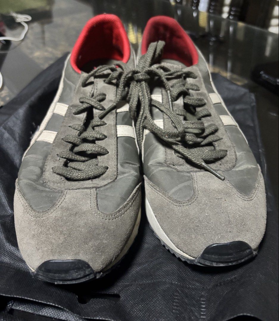 Onitsuka Tiger Sneakers Size 10 (Category: Sneakers) located in Manila. Submitted by markjoy712 (Listing ID 1463219008, Image 2). Description: - Onitsuka Tiger Sneakers - Size: US 10 / Euro 44 / 28cm - Origin: Made in Vietnam.