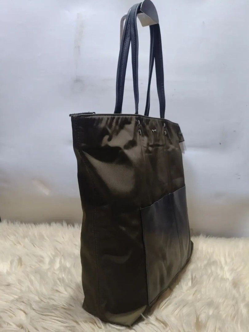 Original AGNES B (Category: Shoulder Bags) located in Cabuyao City. Submitted by secondhand.shop.ph (Listing ID 1463311949, Image 3). Description: Sale❗️Sale❗️Sale❗️ Original Agnes B Almost new condition Large-XL Nylon /genuine leather trim 📌First to pay!.