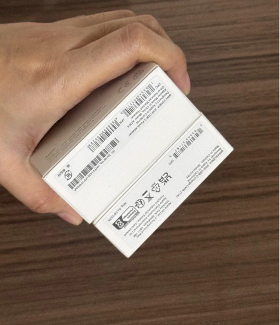Original iPhone Type-C Charger Set (Category: Chargers & Cables) located in Manila. Submitted by warm_jamin (Listing ID 1463307905, Image 3). Description: 🍎 Original iPhone Type-C Charger Set ✅ Original Apple ✅ Brand New & Sealed ✅ USB-C Charger Set ✅ Compatible with iPhone 15 / 16 / 17 / 18 ✅ Compatible with compatible iPad models ✅ Perfect for everyday charging ✅ Fast & reliable charging 📦 Sealed Item — Ready to Use 📩 PM for price, availabil