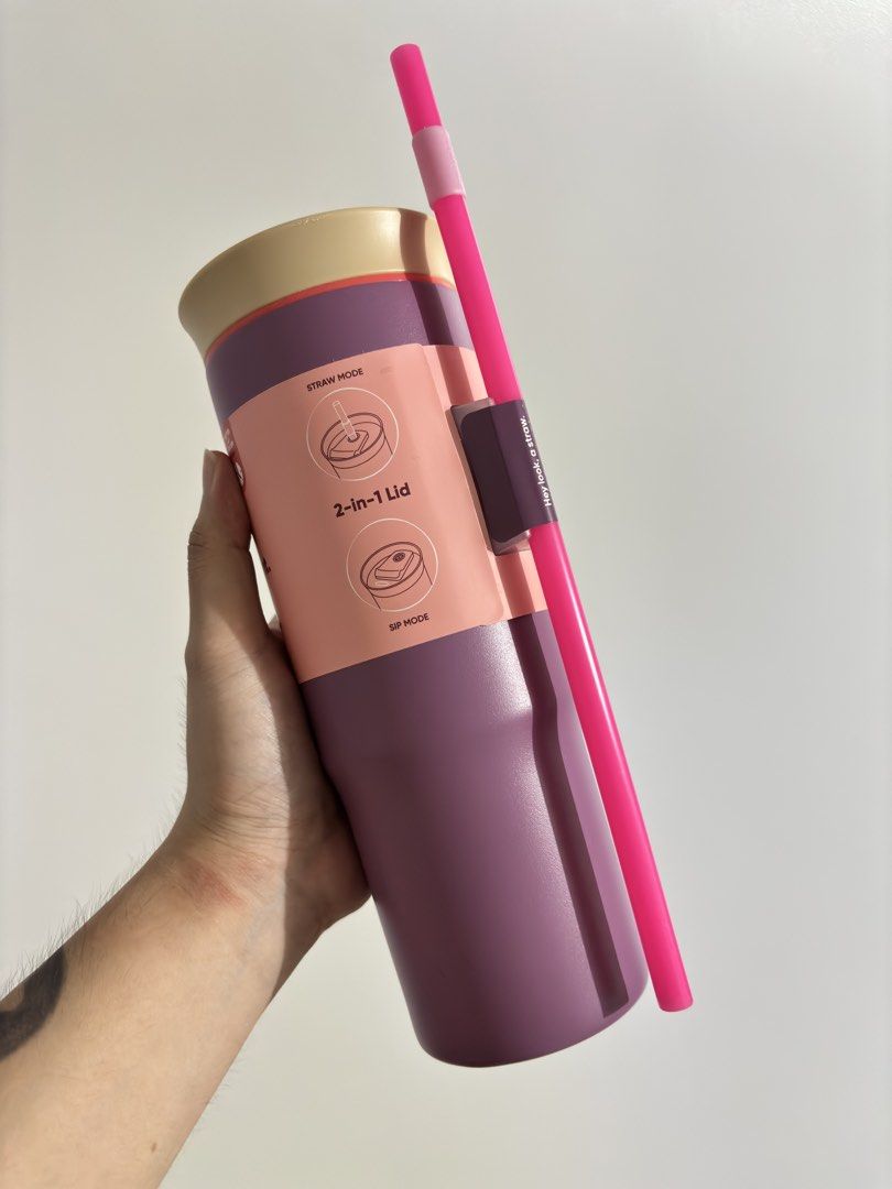 Owala Insulated Tumbler (Category: Water Bottles & Tumblers) located in General Trias. Submitted by upperlaneph (Listing ID 1463136283, Image 2). Description: 2in1 (sip & straw) 24oz - 1,500 pesos Color: Smell The Roses 100% Authentic and Brand new, Complete with manuals inside. (From Canada) Shipping via lalamove or J&T 📍General Trias, Cavite (Open for Pickup).