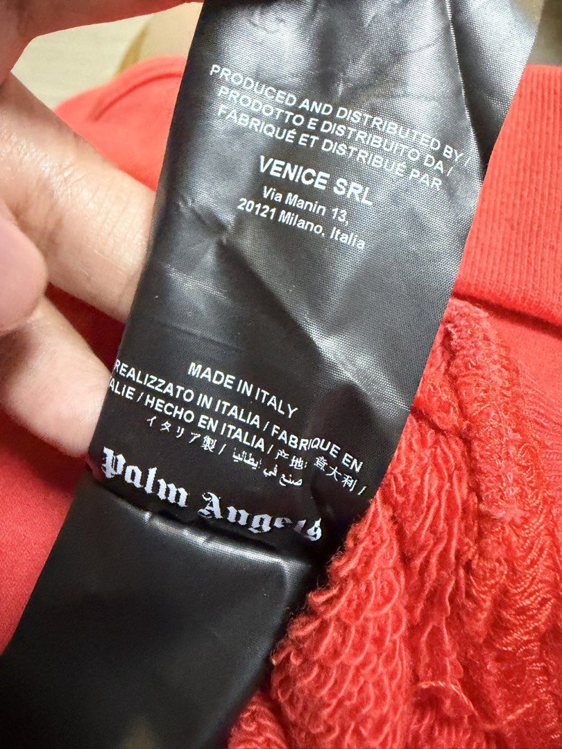 Palm angels (Category: Luxury Apparel) located in Quezon City. Submitted by 3jsprelovedshop (Listing ID 1463162844, Image 3). Description: .