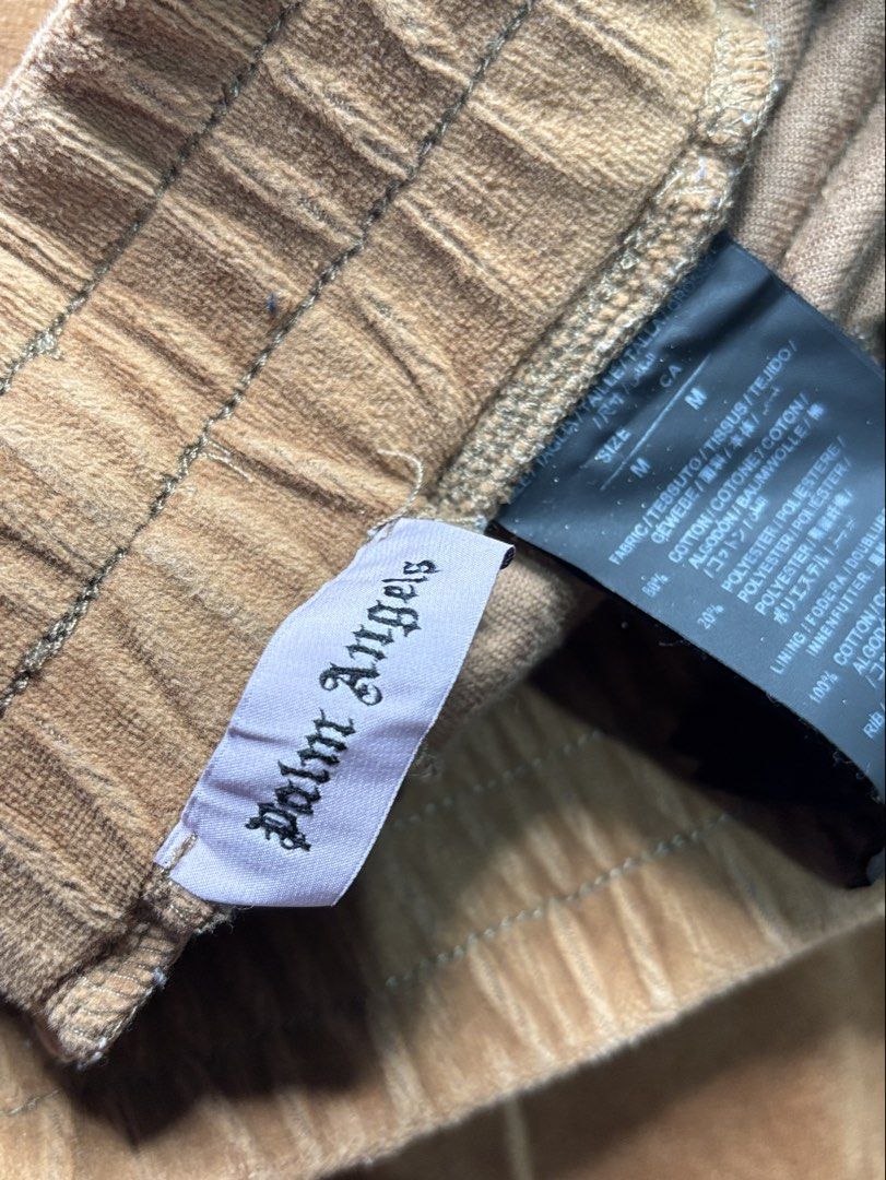 Palm Angels Velour Pants (Category: Trousers) located in Valenzuela. Submitted by telagram (Listing ID 1463171129, Image 3). Description: .