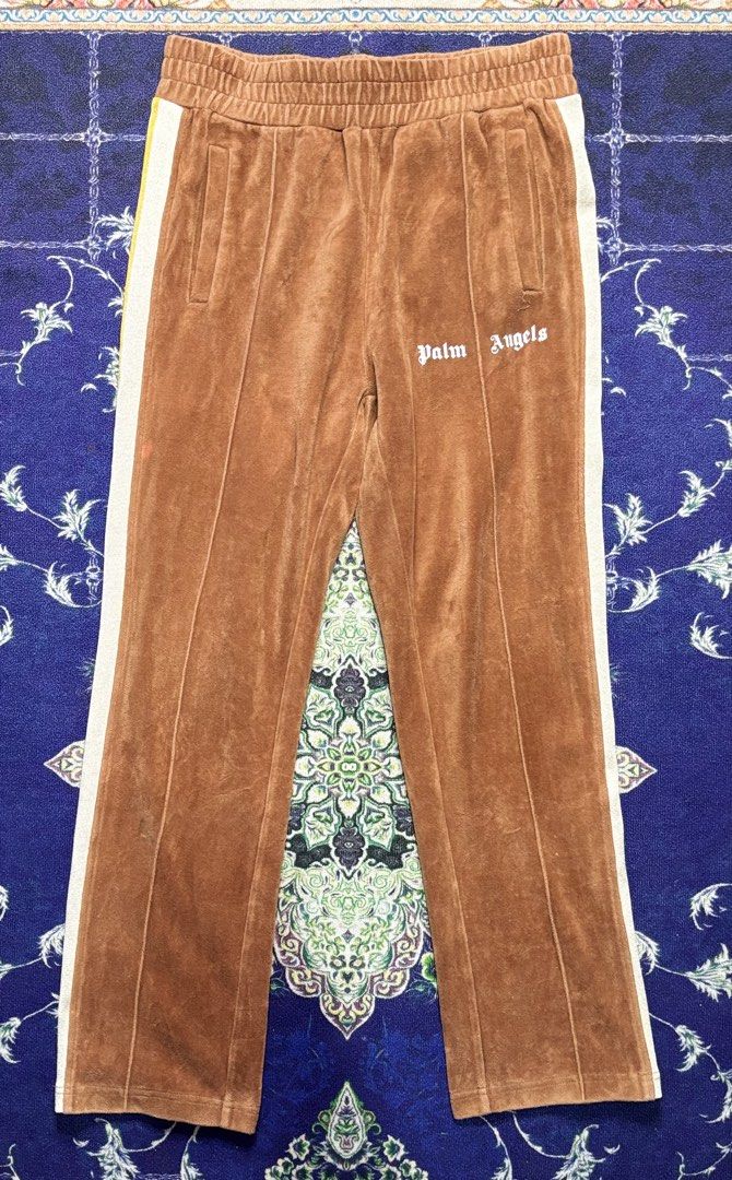 Palm Angels Velour Pants (Category: Trousers) located in Valenzuela. Submitted by telagram (Listing ID 1463171129, Image 1). Description: .