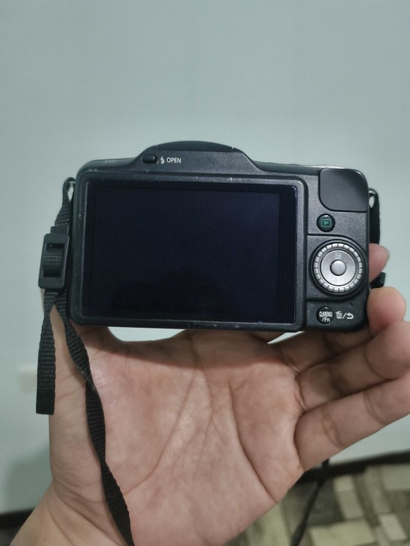 Panasonic Lumix DMC-GF3 Mirrorless (Category: Announcements) located in Manila. Submitted by jenmelvin001795 (Listing ID 1463205477, Image 3). Description: working all button and touchscreen inclusion ✅battery ✅strap ✅sd card ✅charger.