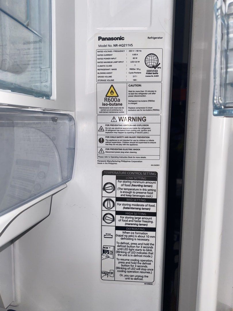 Panasonic Refrigerator (Category: Refrigerators and Freezers) located in Manila. Submitted by buyandsellerr (Listing ID 1463234384, Image 3). Description: have dents negotiable can do delivery sagot niyo sf mabilis lumamig .