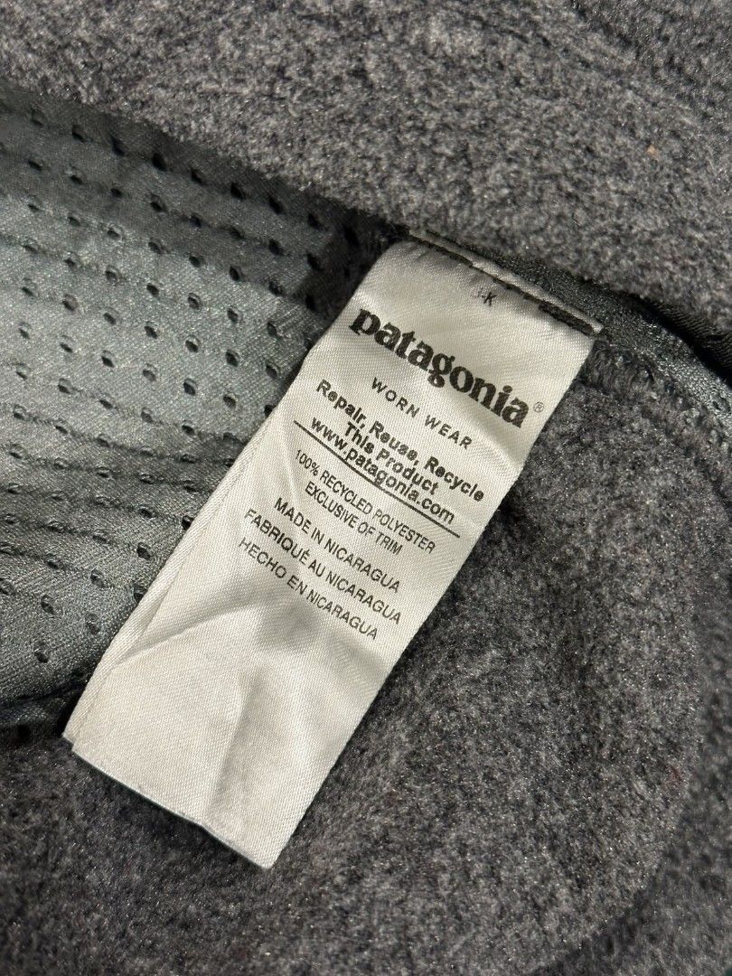 Patagonia Synchilla Fleece Jacket Grey Size M (Category: Coats, Jackets and Outerwear) located in Muntinlupa City. Submitted by aremvy (Listing ID 1463280095, Image 3). Description: - Grey Patagonia Synchilla fleece jacket - Full zip closure with zippered pockets - Made from 100% recycled polyester - Comfortable and warm, perfect for layering or standalone wear - Ideal for outdoor activities or casual everyday use.