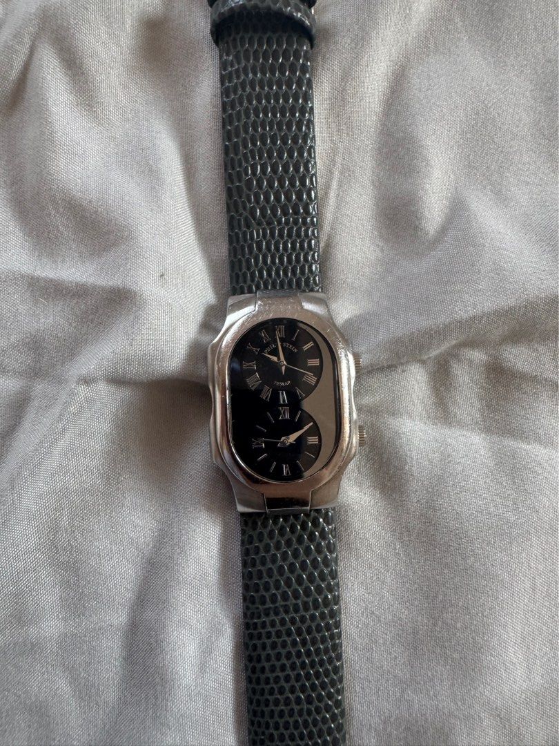 Philip Stein Signature Small with Black Dial (Category: Women's Watches) located in Quezon City. Submitted by prebys (Listing ID 1463177142, Image 3). Description: .