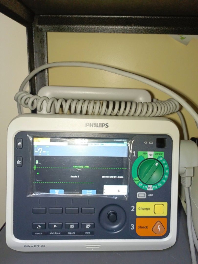 Philips Efficia DFM 100 Defibrillator (Category: Other Assistive Aids) located in Quezon City. Submitted by mcimedical (Listing ID 1463240380, Image 2). Description: Philips Efficia DFM 100 Defibrillator biphasic with ECG monitor and pulse oximeter. With voice prompt. Excellent condition like new..