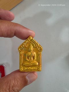 Luang Phor Phat Phra Kring — photo from a sourced market listing
