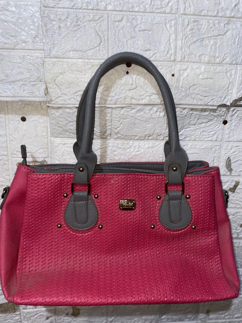 Pink Textured Handbag with Grey Accents (Category: Tote Bags) located in Manila. Submitted by togekimiwa (Listing ID 1463322056, Image 1). Description: - Spacious interior for essentials - Great for everyday use.