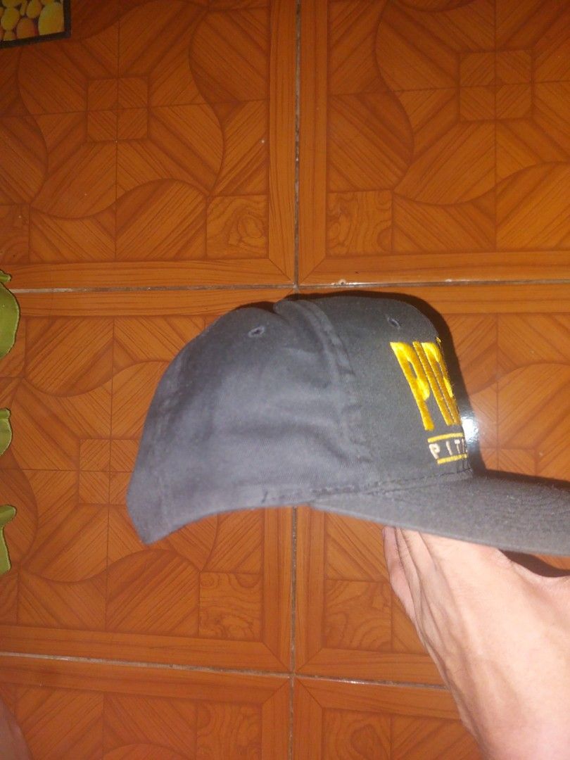 PIRATES VINTAGE CAP (Category: Caps & Hats) located in Paranaque City. Submitted by iannnangelo (Listing ID 1463255116, Image 2). Description: Honest issue need lang i pa re-shape but overall sobrang solid pa. Mababa lang din since vintage cap. Sobrang solid nito mga boss/madam - Plus sf.