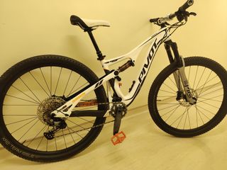 （分類：）位於 。 由 fannyw3 提交（商品編號 1463171970，圖片 1）。簡介： 。