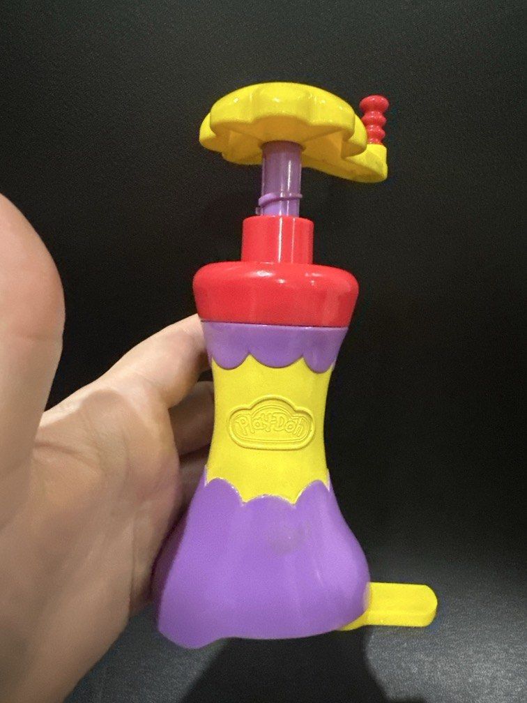 Playdoh toy shape cutter (accessories) (Category: Kids Toys) located in Manila. Submitted by krystalchewey_ (Listing ID 1463221912, Image 1). Description: Used Actual Photo Posted 220php Tools for playdoh As is.