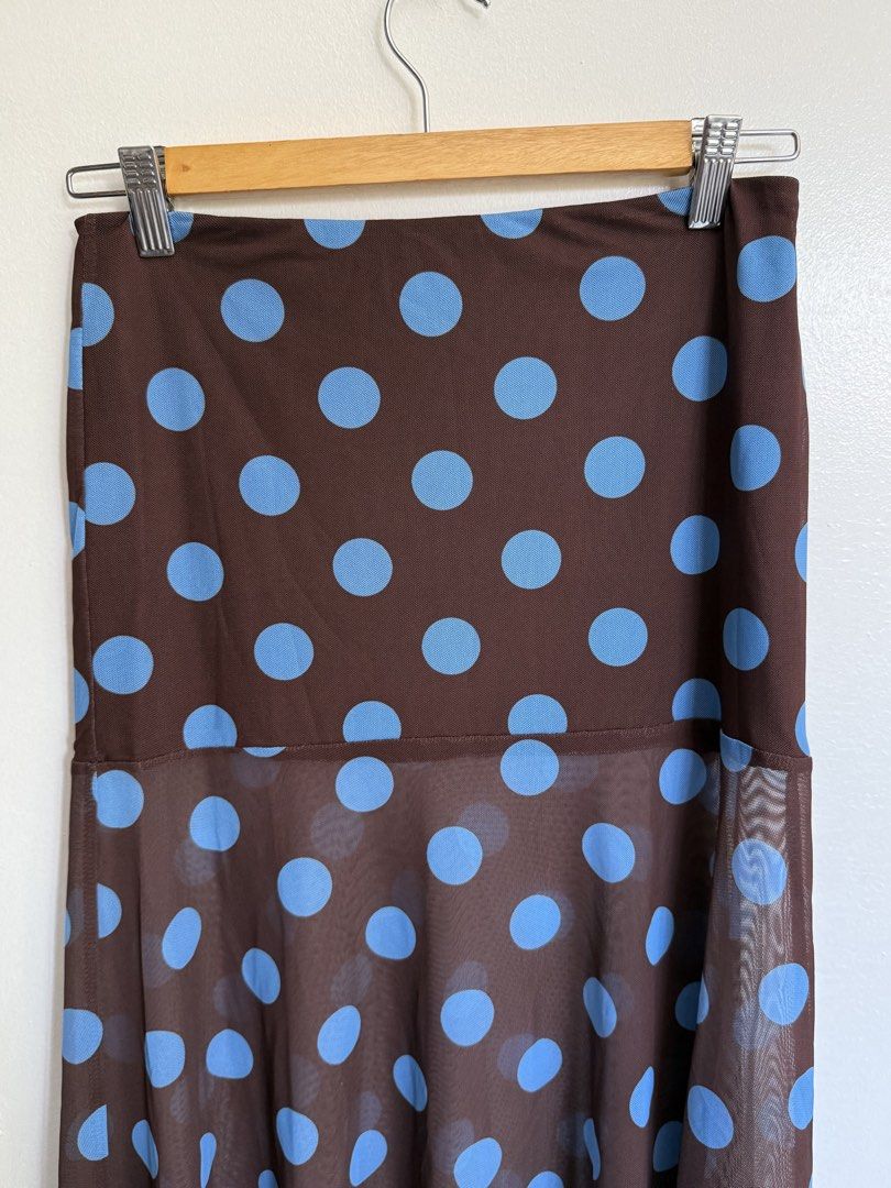 Polka dot skirt (Category: Skirts) located in Muntinlupa City. Submitted by ydumali (Listing ID 1463264851, Image 2). Description: Never worn Size S/M.