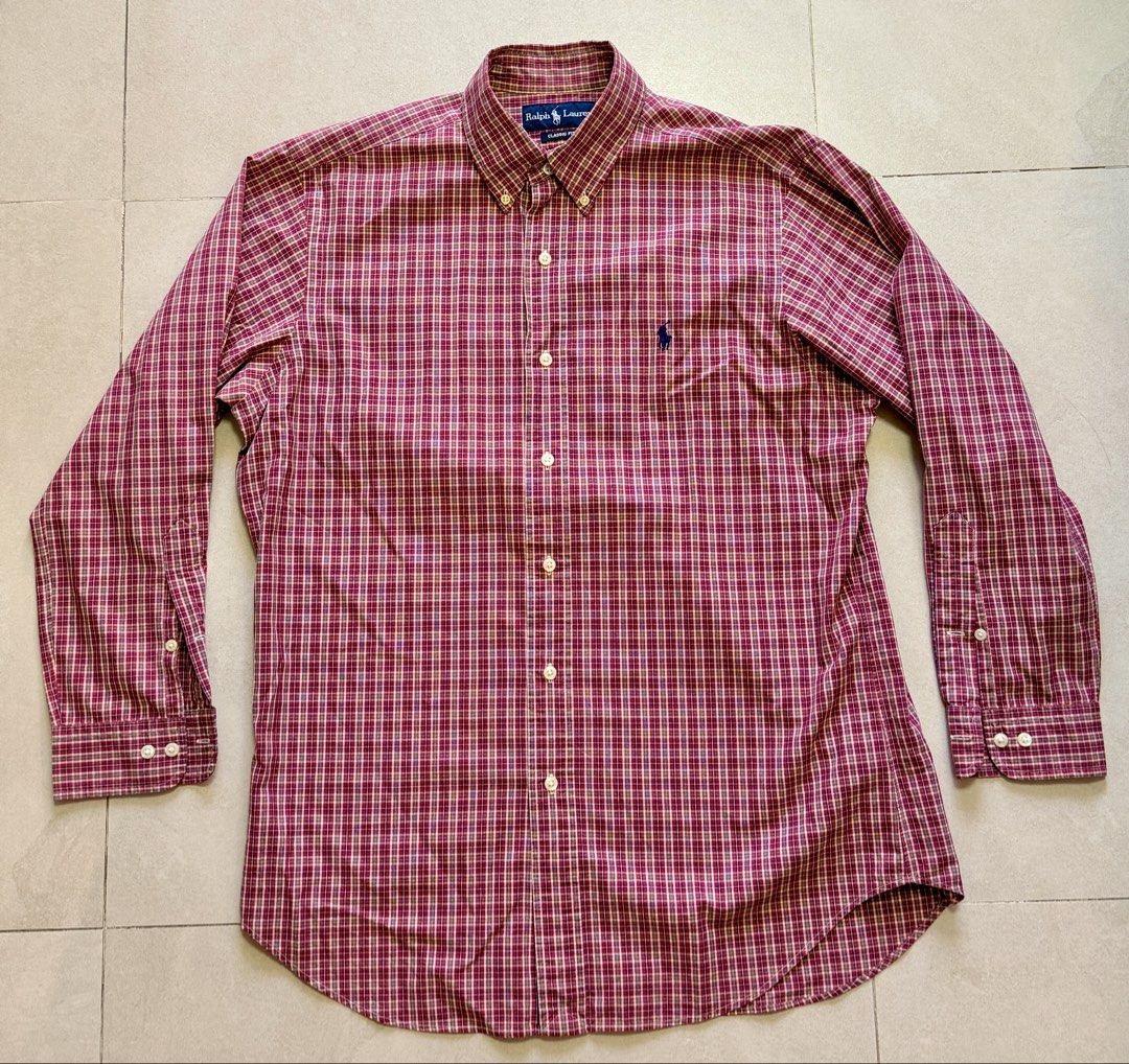 Polo Ralph Lauren 格仔恤衫 M size （分類：T-shirt、恤衫、有領衫）位於 Hong Kong。 由 kc.world 提交（商品編號 1463215709，圖片 1）。簡介： Polo Ralph Lauren 恤衫，紅色格仔圖案。 只穿過幾次。 經典長袖款，鈕扣設計。胸口有小馬刺繡標誌。衫身有量度尺寸，方便參考。適合smart casual男士。 黃埔站交收，或順豐到付。