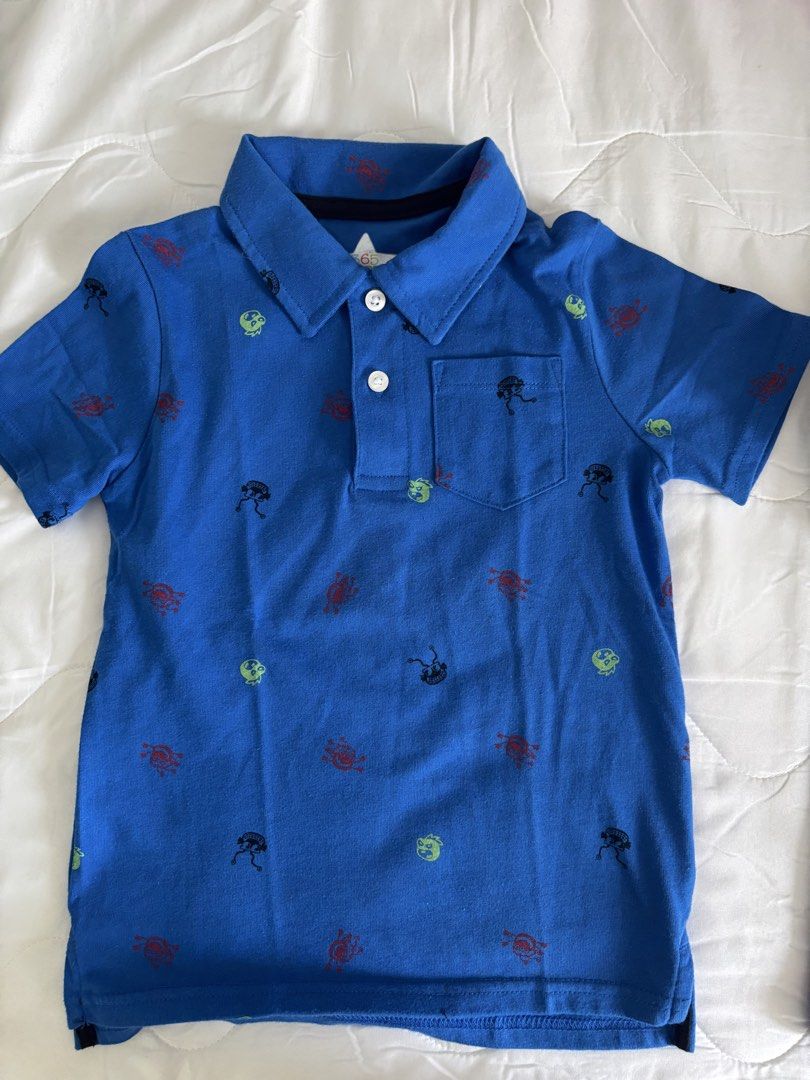 Polo Shirts - Preloved (Category: Babies & Kids Fashion) located in Pasig City. Submitted by goodfindstudio.ph (Listing ID 1463181571, Image 3). Description: plain blue - uniqlo printed polo - no brand.