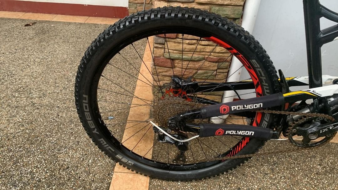 Polygon Full Suspension Mountain Bike (Category: Bicycles) located in Caloocan City. Submitted by decs12 (Listing ID 1463280849, Image 3). Description: Frame: Polygon SX2.0 (Full Suspension) Fork: Fox (smooth, no issues) Rear Shock: Fox Float RL Brakeset: Shimano Deore hydraulic Shifter: Shimano Deore Wheelset: Schwalbe tires (makapal pa, ready to ride) Handlebar: EC90 carbon Pedals: IXF.