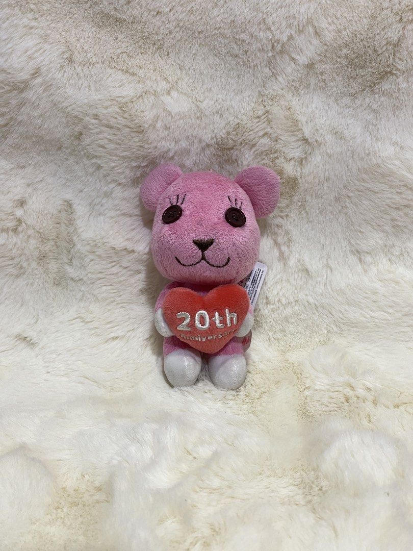 PostPet 20th anniversary “Momo” plush charm keychain (Category: Plushies & Soft Toys) located in Kalibo. Submitted by ollie_stuffshop (Listing ID 1463296799, Image 1). Description: Before you send your inquiries: ❗️Last Price is already posted ❗️Manage your expectations, WYSIWYG ❗️May need washing ❗️Dropoff is every Wednesday & Sunday .