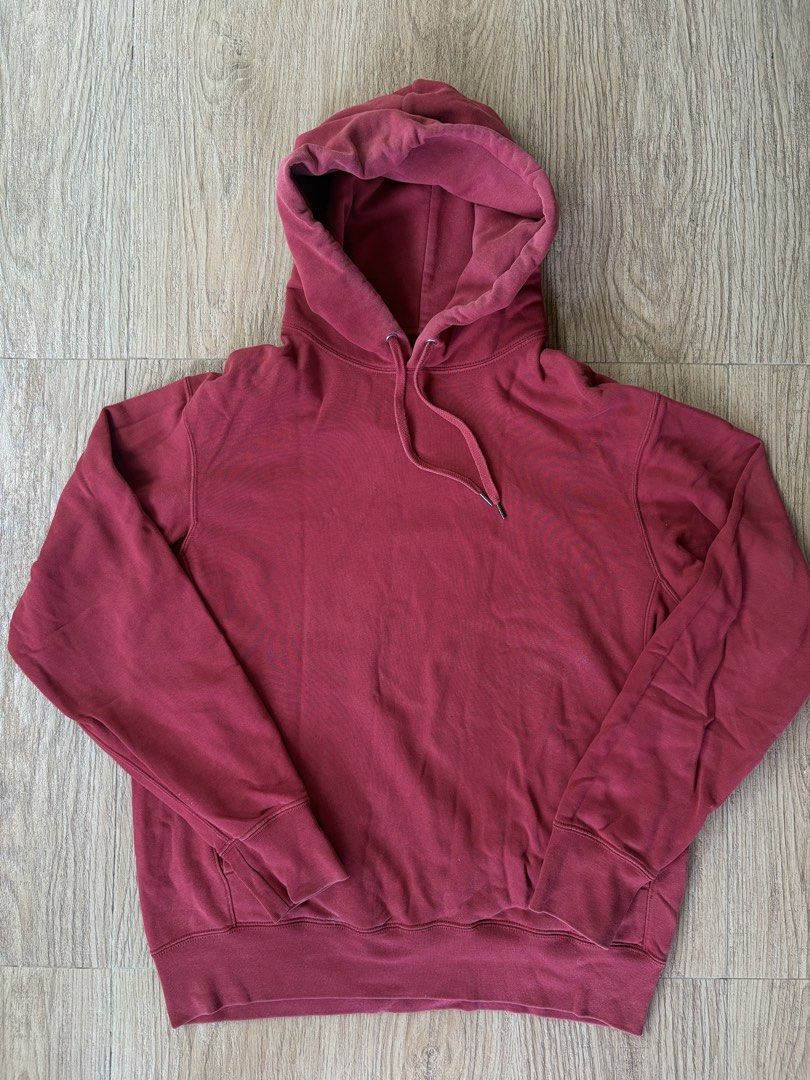 PRE-LOVED BRANDED HOODIE (Category: Activewear) located in Ozamiz City. Submitted by saitofinds (Listing ID 1463262048, Image 1). Description: PRE-LOVED HOODIES🤩 All are negotiable Condition 9/10 Add sf Pm for inquiries📩 📍Ozamiz City.