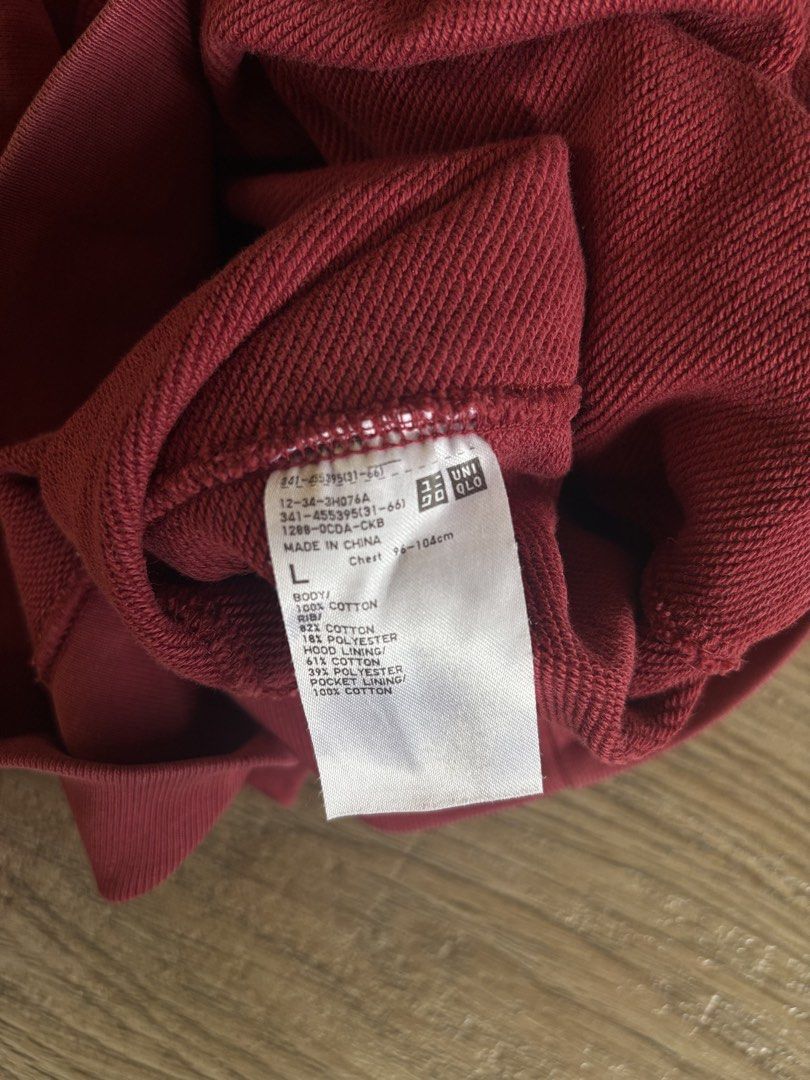 PRE-LOVED BRANDED HOODIE (Category: Activewear) located in Ozamiz City. Submitted by saitofinds (Listing ID 1463262048, Image 3). Description: PRE-LOVED HOODIES🤩 All are negotiable Condition 9/10 Add sf Pm for inquiries📩 📍Ozamiz City.