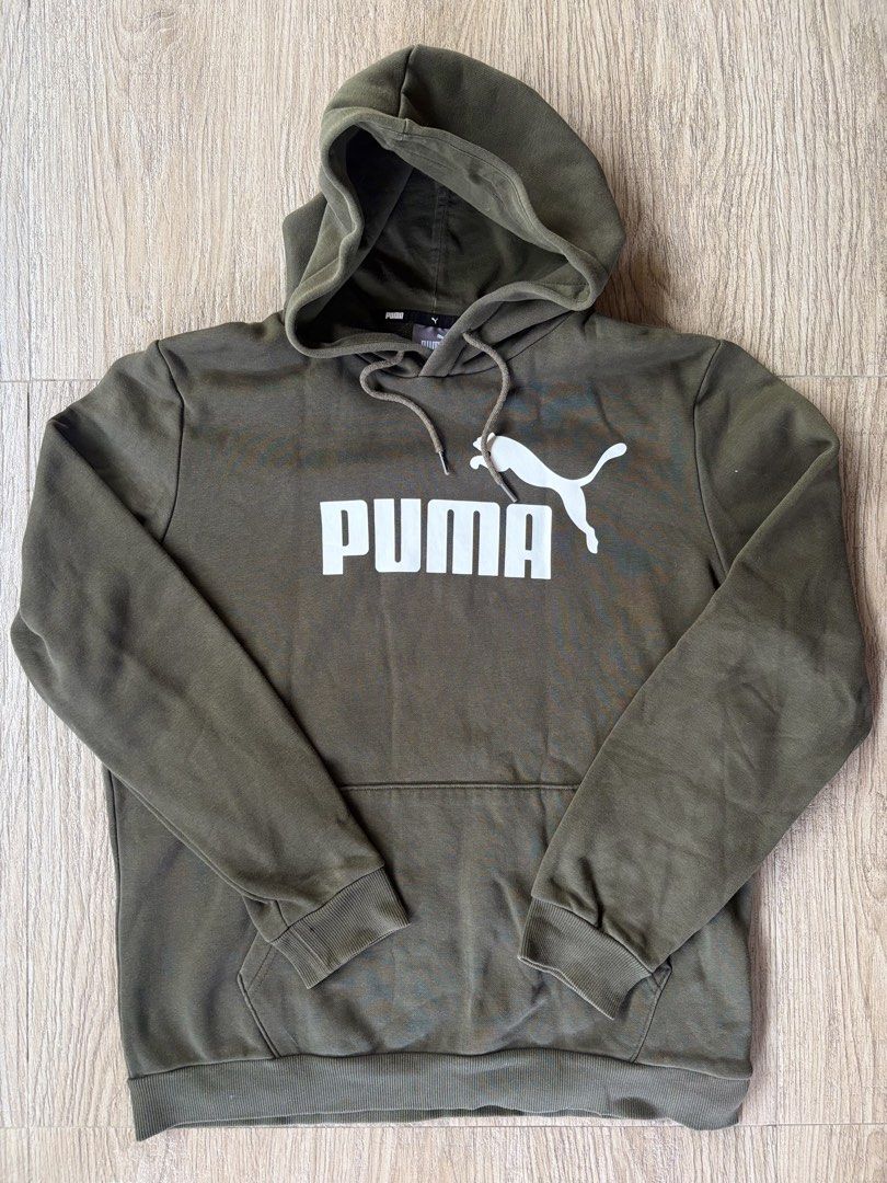 PRE-LOVED BRANDED HOODIE (Category: Coats, Jackets and Outerwear) located in Ozamiz City. Submitted by saitofinds (Listing ID 1463263399, Image 1). Description: PRE-LOVED HOODIES🤩 All are negotiable Condition 9/10 Add sf Pm for inquiries📩 📍Ozamiz City.