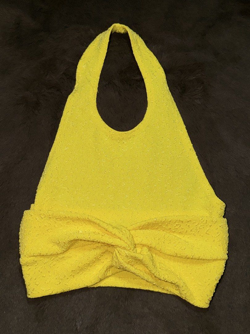 PRETTY LITTLE THING yellow halter top (Category: Sleeveless) located in Valenzuela. Submitted by julijulyxoxo (Listing ID 1463326174, Image 2). Description: where to find me: Facebook: Julianne Leigh (post is already up) Instagram: shop.loveandrelove (might post updates/items here too) MOP: maribank, gcash, maya MOD: J&T Express Item is unwashed. Please wash immediately before wearing!.