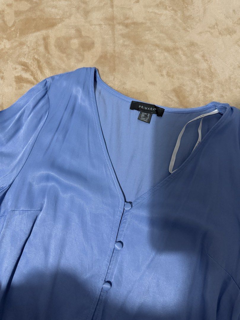 Primark Silk Top size Medium (Category: Blouses) located in Cebu City. Submitted by sultrychicmary (Listing ID 1463311159, Image 1). Description: .