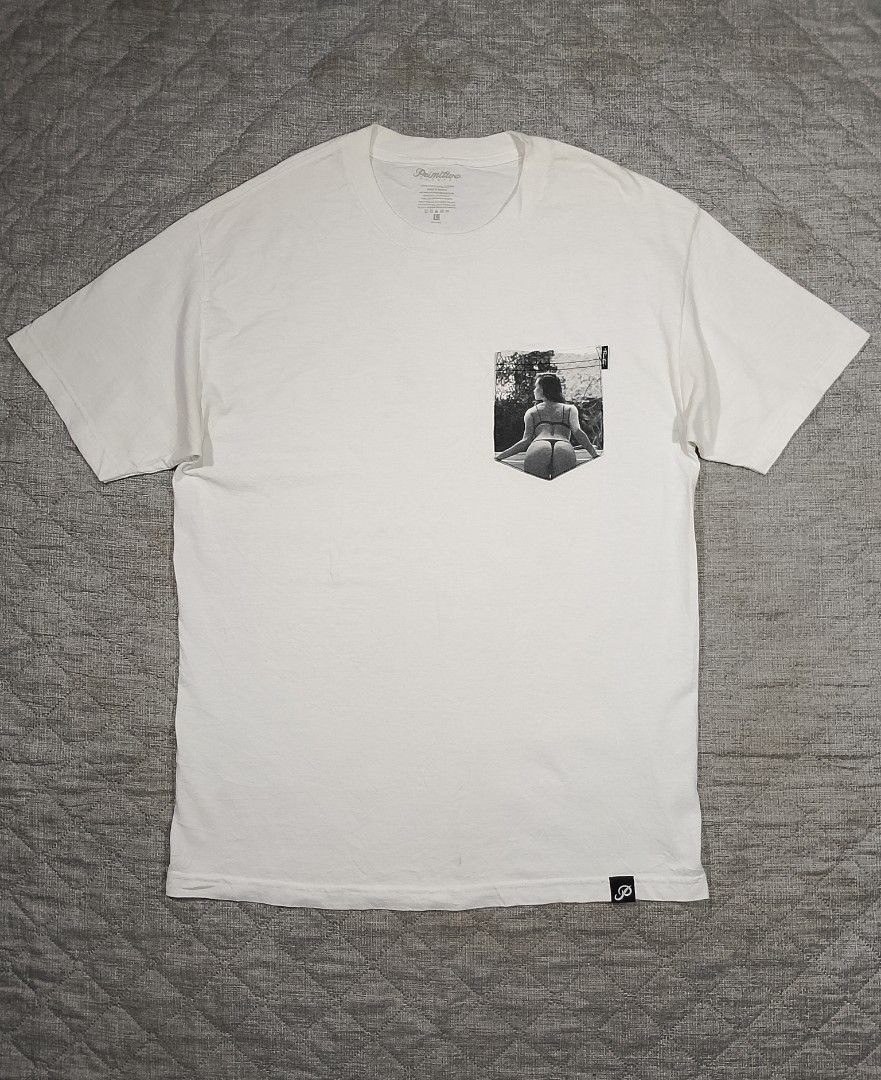 Primitive white graphic Pocket t-shirt (Category: Tshirts & Polo Shirts ) located in Cadiz. Submitted by comradstuff (Listing ID 1463126587, Image 1). Description: Primitive white graphic Pocket t-shirt w 22" l 31".