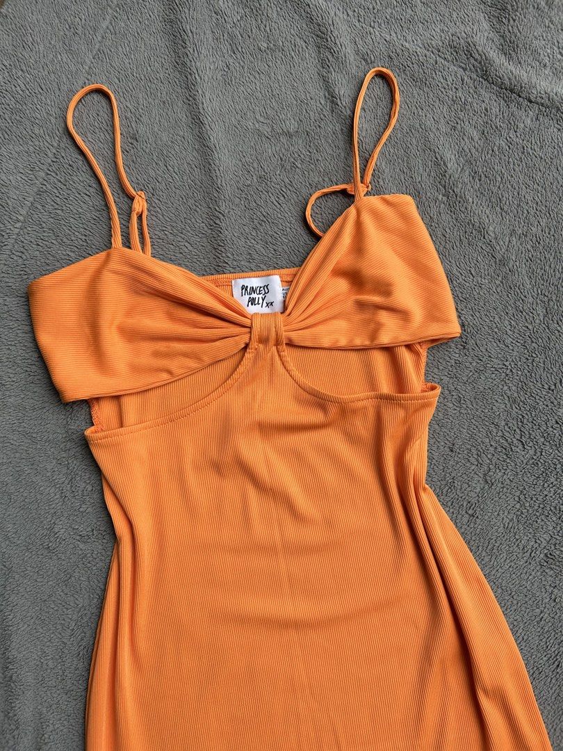 Princess Polly midi dress (Category: Dresses) located in Quezon. Submitted by duculanjay (Listing ID 1463171575, Image 1). Description: Condition 8/10 Medium to large Us 10.