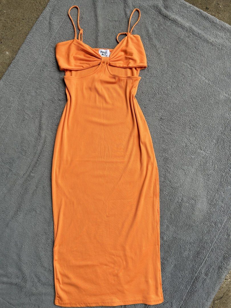Princess Polly midi dress (Category: Dresses) located in Quezon. Submitted by duculanjay (Listing ID 1463171575, Image 2). Description: Condition 8/10 Medium to large Us 10.