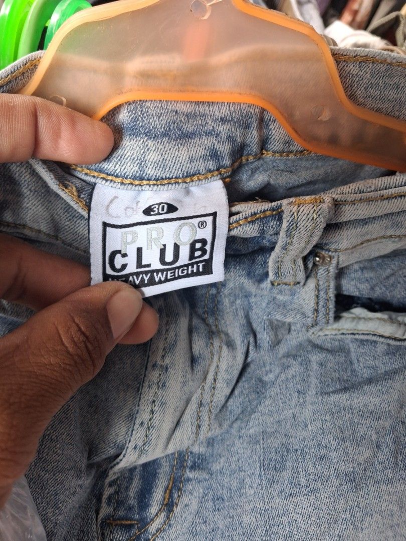 ProClub Jorts (Category: Shorts) located in Maasin. Submitted by ukayniyong (Listing ID 1463157043, Image 3). Description: ProClub Jorts 30-32 L21 L.O 12 Vgood Sign of usage.