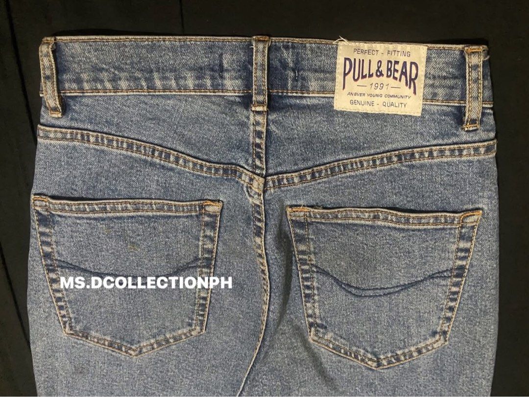 Pull & Bear Blue Denim Jeans (Category: Jeans) located in Manila. Submitted by lamiriodlc (Listing ID 1463267316, Image 2). Description: - Brand: Pull & Bear - Type: Blue Denim Jeans - Fit: Straight Leg - Origin: Made in Bangladesh - Tag Size: EUR 34, USA 2, MEX 24 - Style: Essential wardrobe staple.