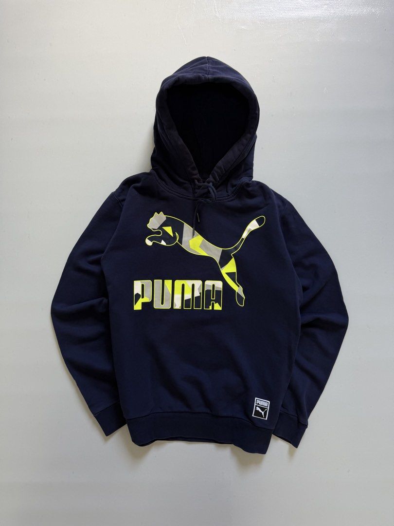 Puma pull over hoodie Jacket (Category: Coats, Jackets and Outerwear) located in Cavite. Submitted by chooseyouroutfit (Listing ID 1463130511, Image 3). Description: Puma Pull Over Hoodie Jacket Length - 23 Width - 21 Big front logo Ganda ng tela Have lace Excellent condition Check detailed pictures .