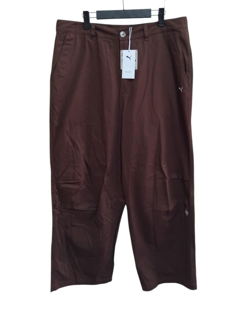 Puma Select Artisan Baggy Cotton Relaxed Fit Solid Pants (Category: Jeans) located in Pasig City. Submitted by hustlexcurate (Listing ID 1463137686, Image 1). Description: Puma Select Artisan Baggy Cotton Relaxed Fit Solid Pants Size 32 Dimensions; Waist: 36 inches Lenght: 44 inches Leg Opening: 11 inches.