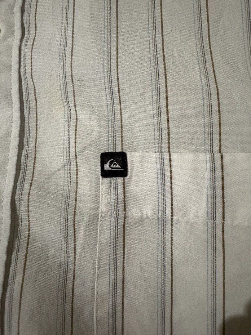 Quicksilver button up polo (Category: Tshirts & Polo Shirts ) located in Manila. Submitted by macabuagjo26513 (Listing ID 1463224483, Image 3). Description: Quicksilver button up polo ❕Good condition ❕Size small on tag, fits small to medium ❕No issue.