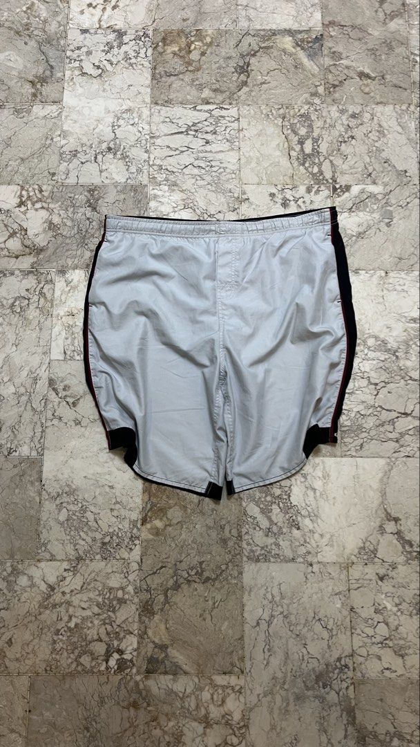 Quiksilver shorts (Category: Shorts) located in Manila. Submitted by deadasswavy (Listing ID 1463180841, Image 1). Description: Dimension by inch 40/20 leg hole - 14.
