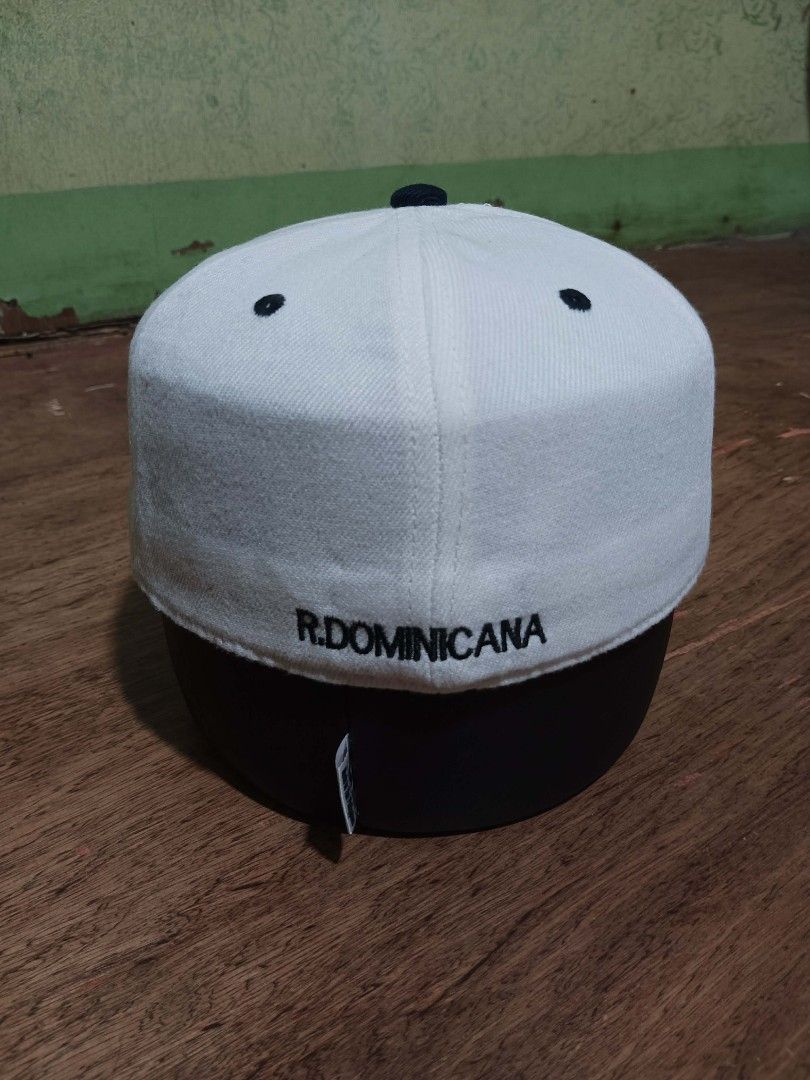 R Dominicana Baseball Cap (Category: Caps & Hats) located in Catbalogan. Submitted by thriftwthbart (Listing ID 1463282399, Image 2). Description: .
