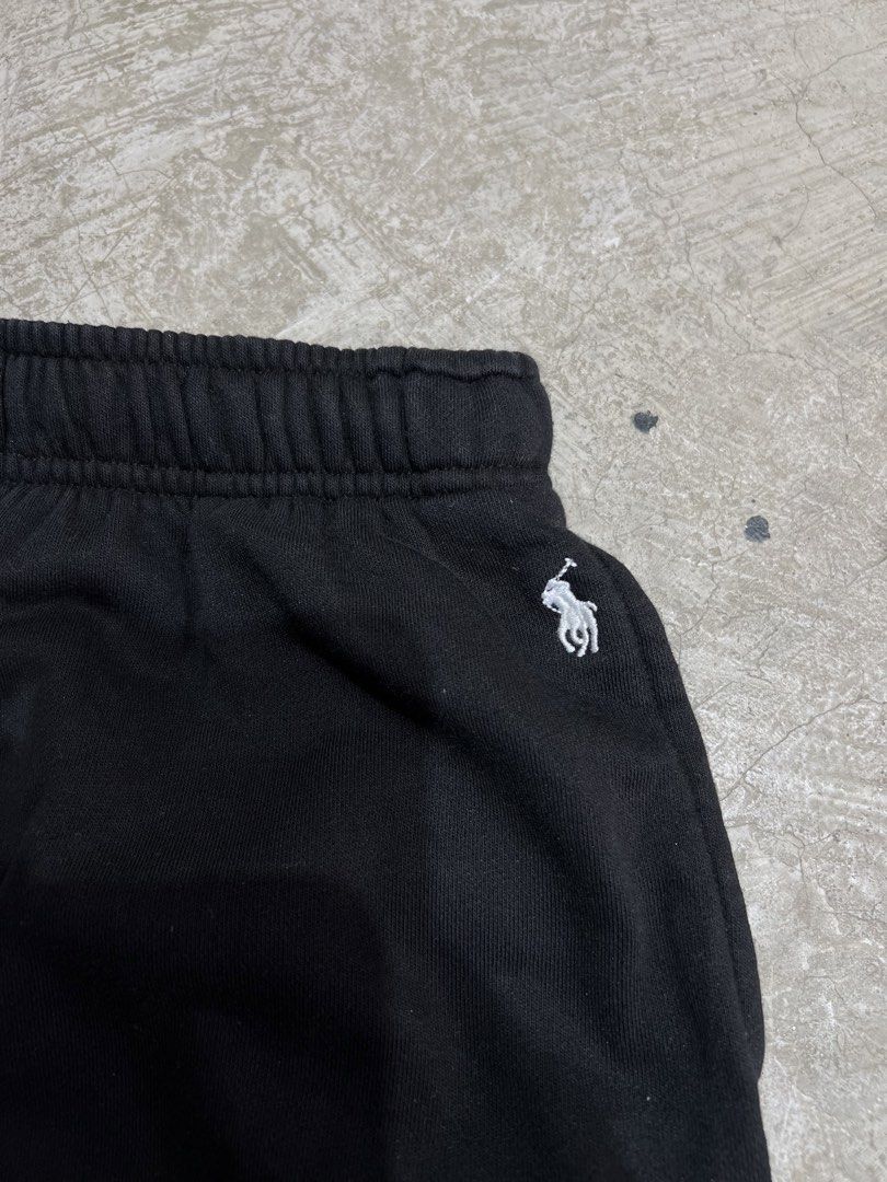 Ralph Lauren Black Jogger Pants (Category: Joggers) located in Manila. Submitted by thriftpoint99 (Listing ID 1463263558, Image 2). Description: 26-34x28 No issue Excellent condition.