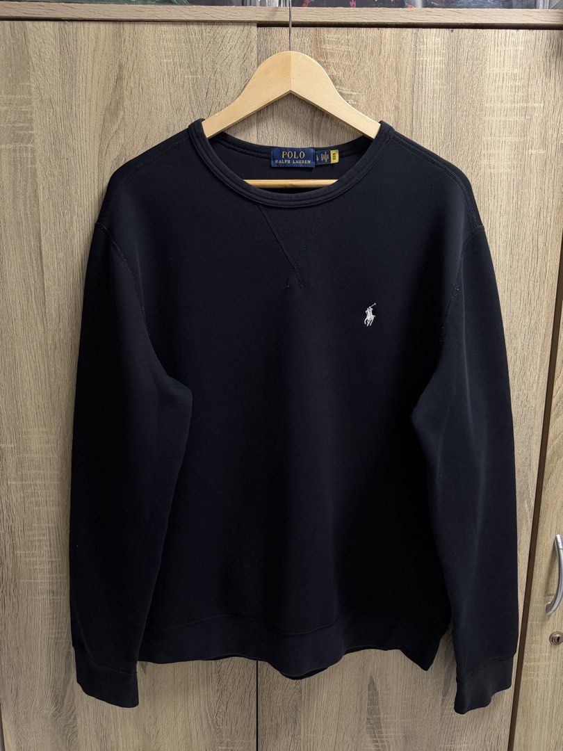 Ralph Lauren Crewneck Sweatshirt (Category: Coats, Jackets and Outerwear) located in Cavite. Submitted by PRIVATE.Selection (Listing ID 1463191289, Image 1). Description: Ralph Lauren Crewneck Sweatshirt Size L W- 23.5 L- 28 Good as New .